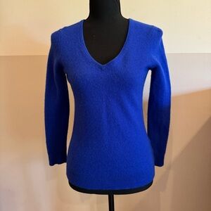 Cashmere Charter Club Blue V-Neck Sweater Lightweight Knit